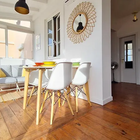 Happy - With Terrasse & View Apartment